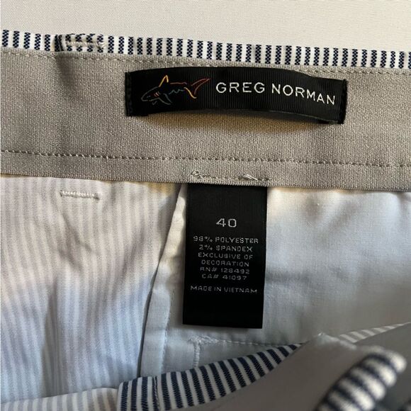 NEW Greg Norman Golf Shorts Blue & White 10’ - Picture 2 of 3